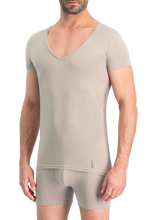 Load image into Gallery viewer, NOSHIRT nature - deep V - invisible khaki
